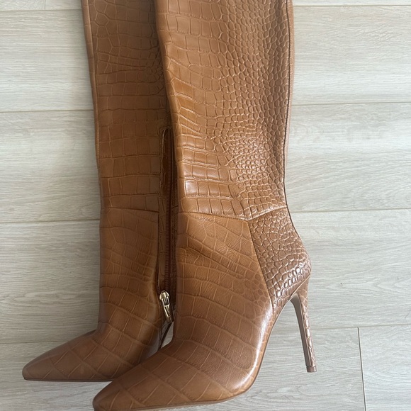 SCHUTZ knee high boots size 8 Women’s - Picture 2 of 3